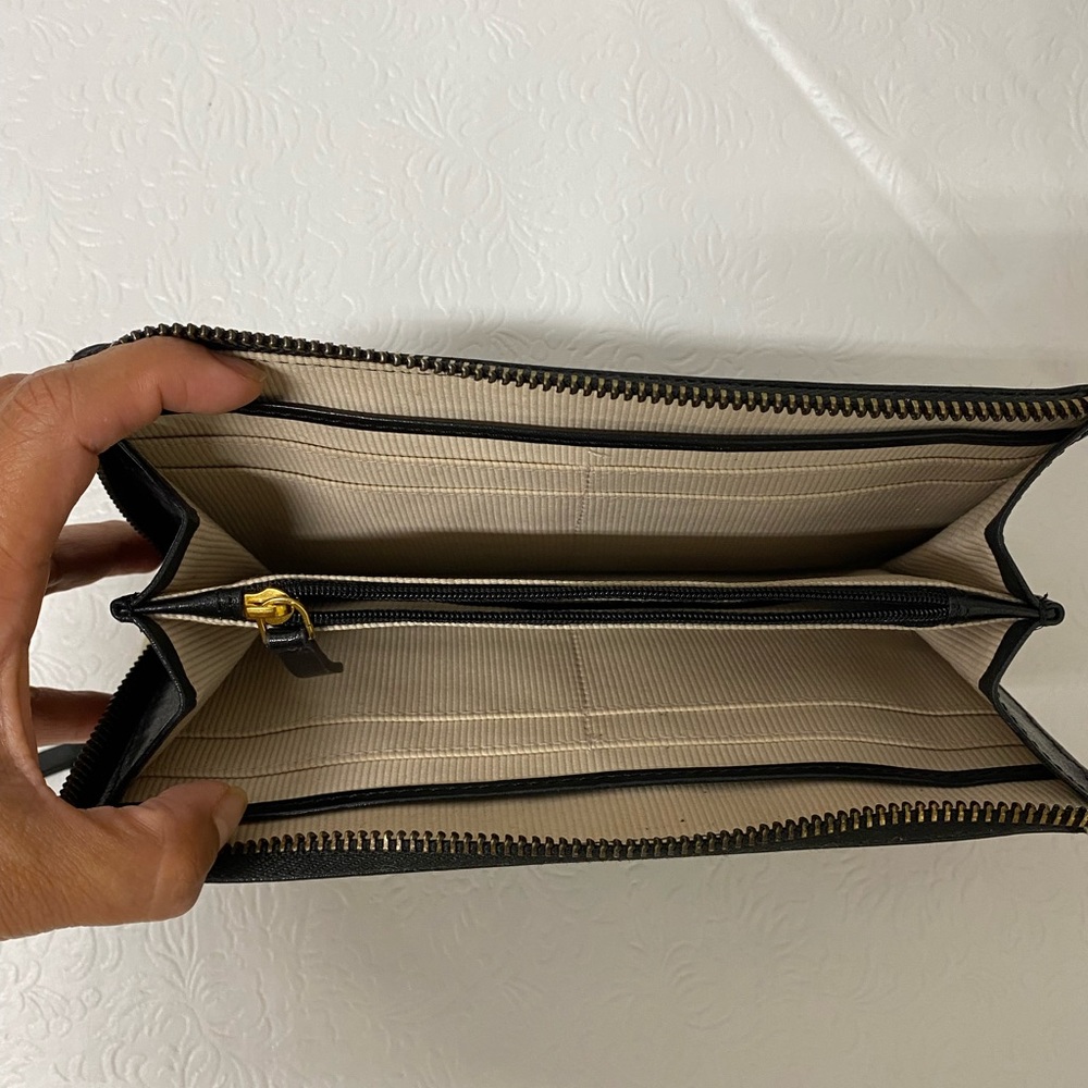 Gabby Wristlet Zip Around Wallet - Picture 6 of 7